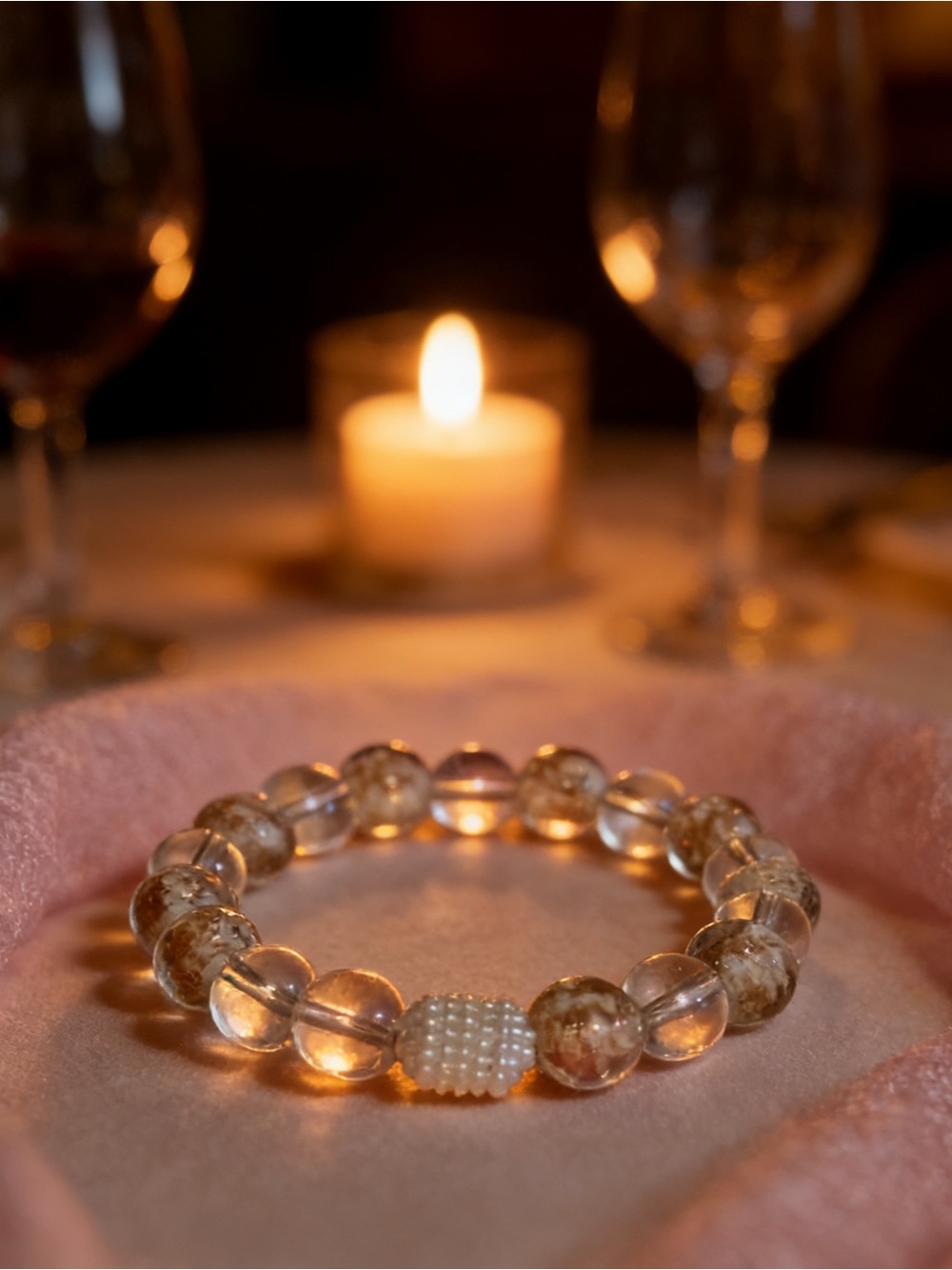 Glow in the Dark Gold Foil Luminous Clear Crystal Bead Bracelet - Picture 7 of 8